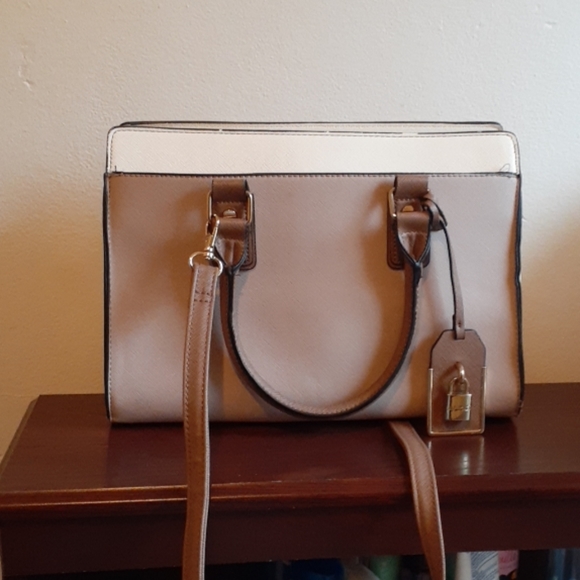 Medium size Body purse - Picture 1 of 1